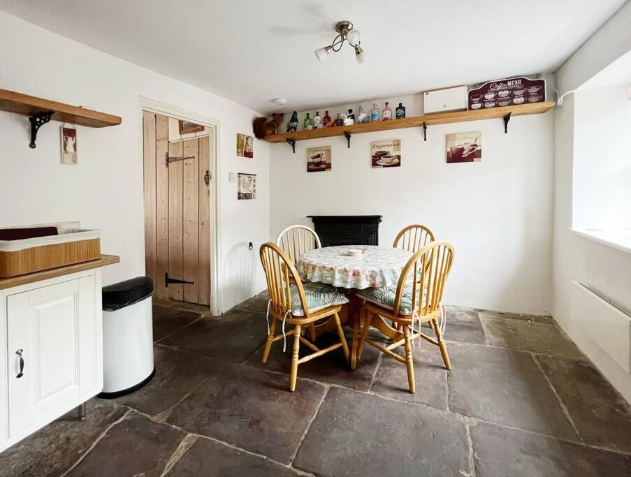 Foresters Inn Cottage Parkend Buitenkant foto